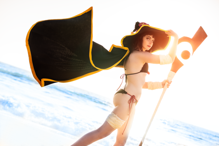 con: torrance beach cosplay meetup 2018
ig: @cardboard_accessories